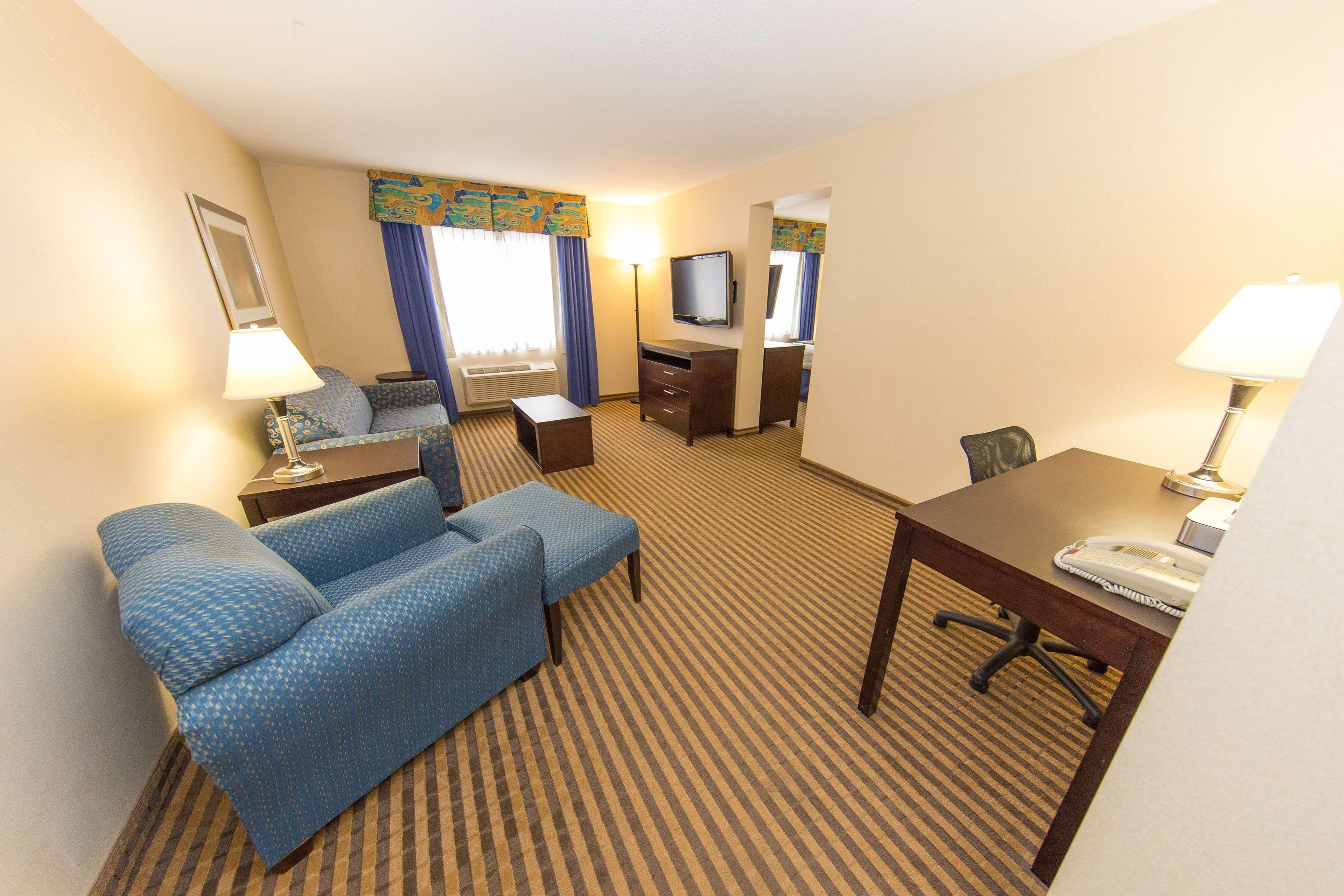 Rodeway Inn Portage Exterior photo