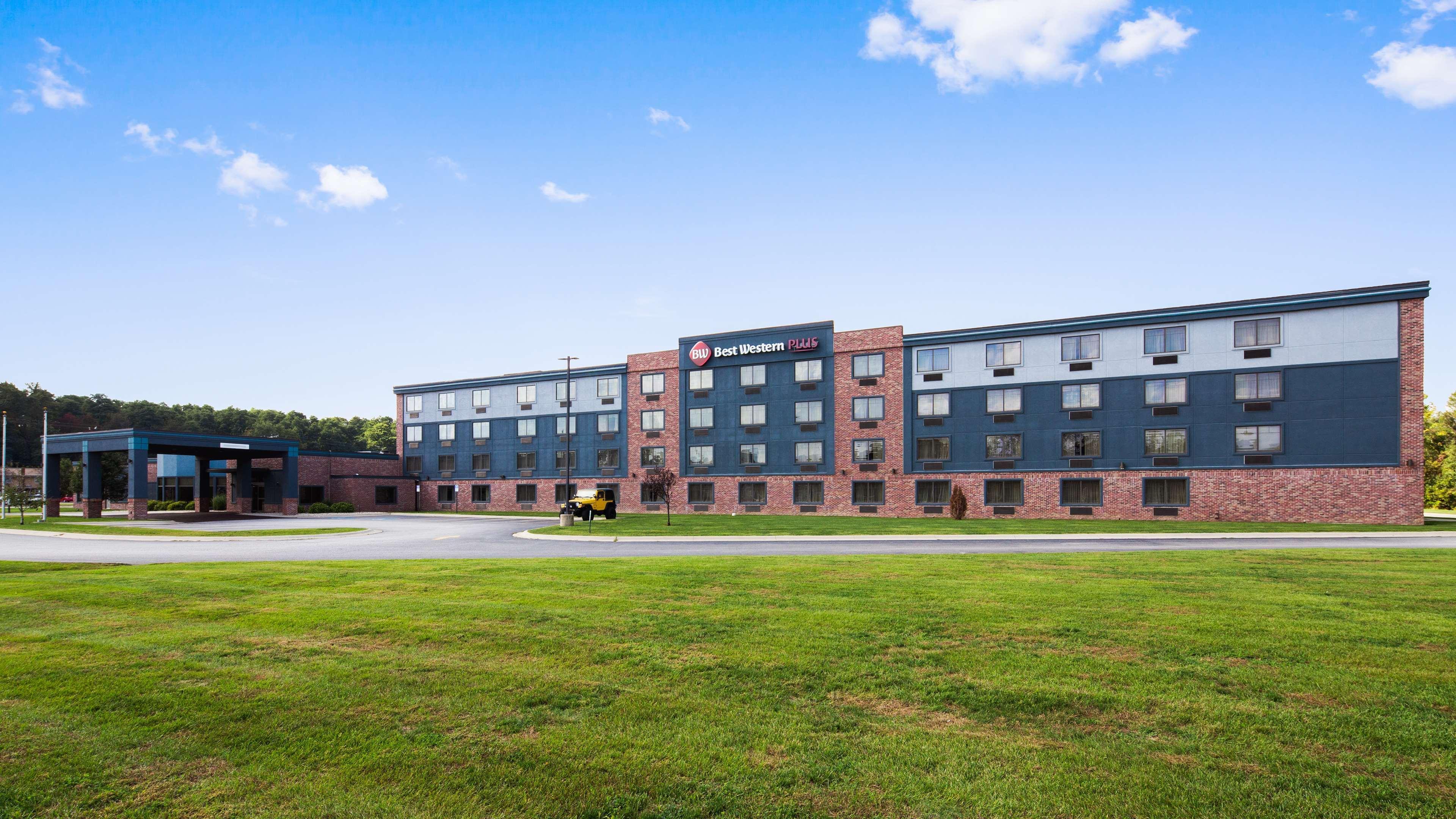 Rodeway Inn Portage Exterior photo