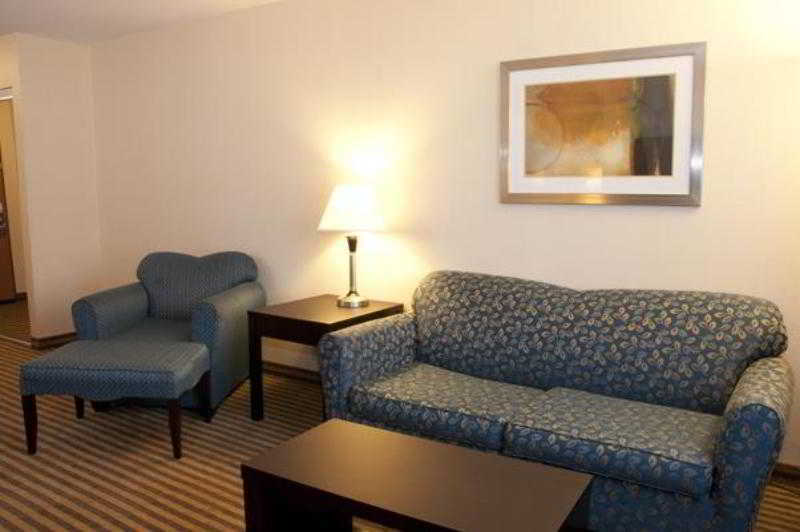Rodeway Inn Portage Room photo